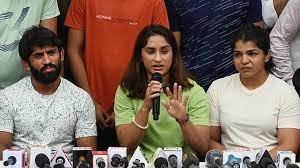 Vinesh Phogat and others addressing the press 